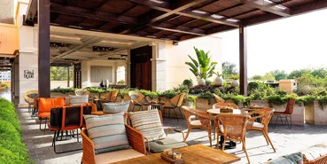 Hotel Intercontinental Muscat terras - Muscat