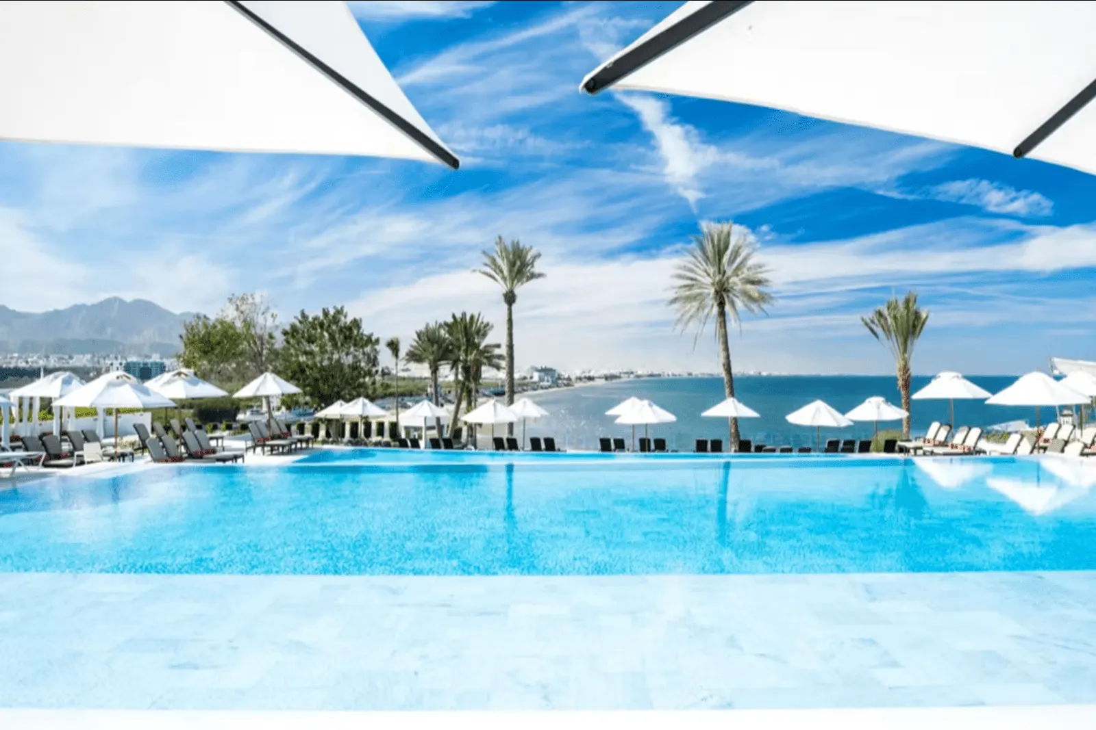 Crowne Plaza Muscat.