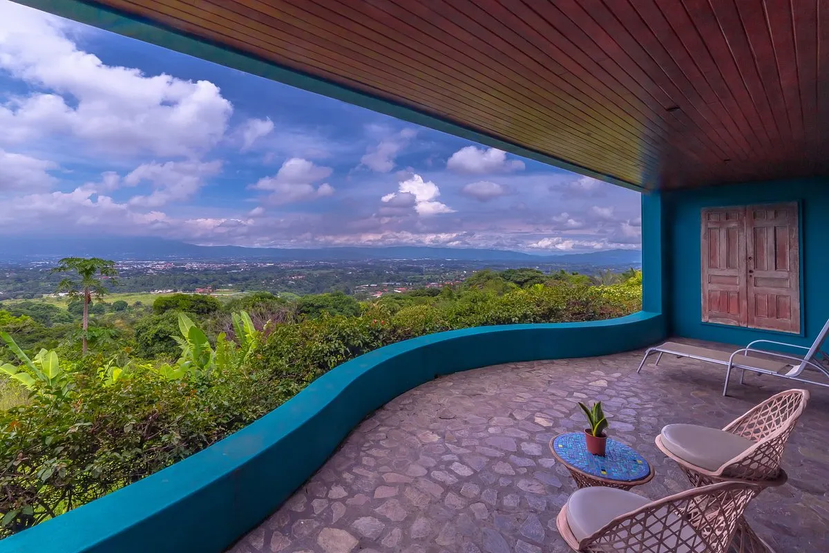 AndOlives-CostaRica-Xandari-kam1