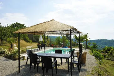 Casetta Ciliegi - Overdekt terras bij zwembad