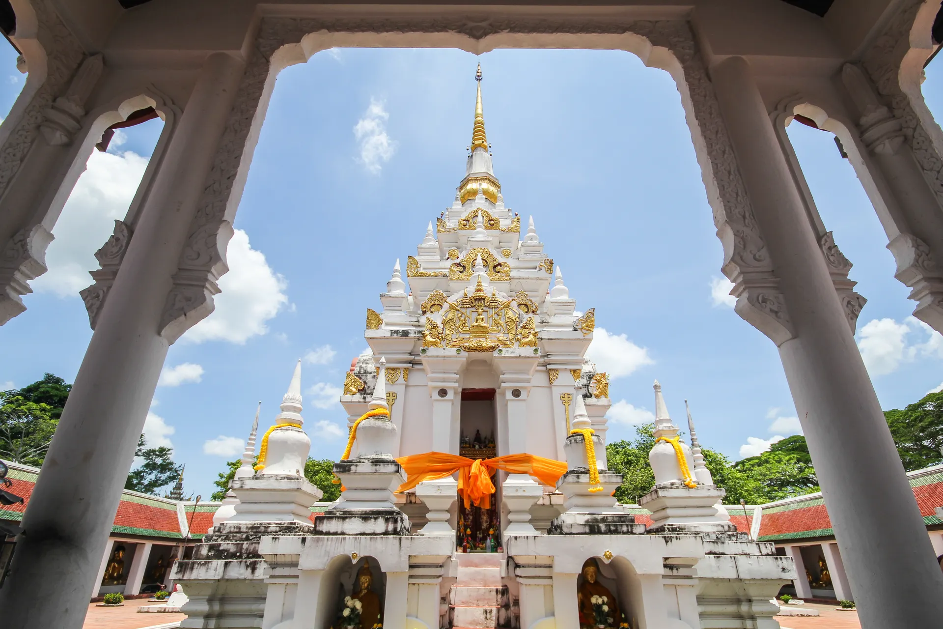 &Olives Thailand Phra Borom That Chaiya Surat Thani