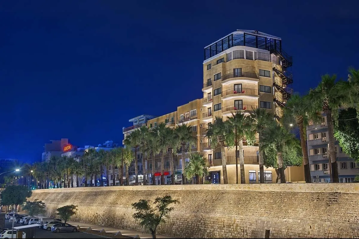 Gate 22 Boutique Hotel