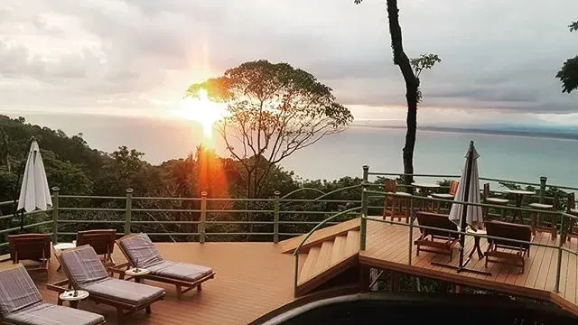 &Olive ManuelAntonio IssimoSuites Terras