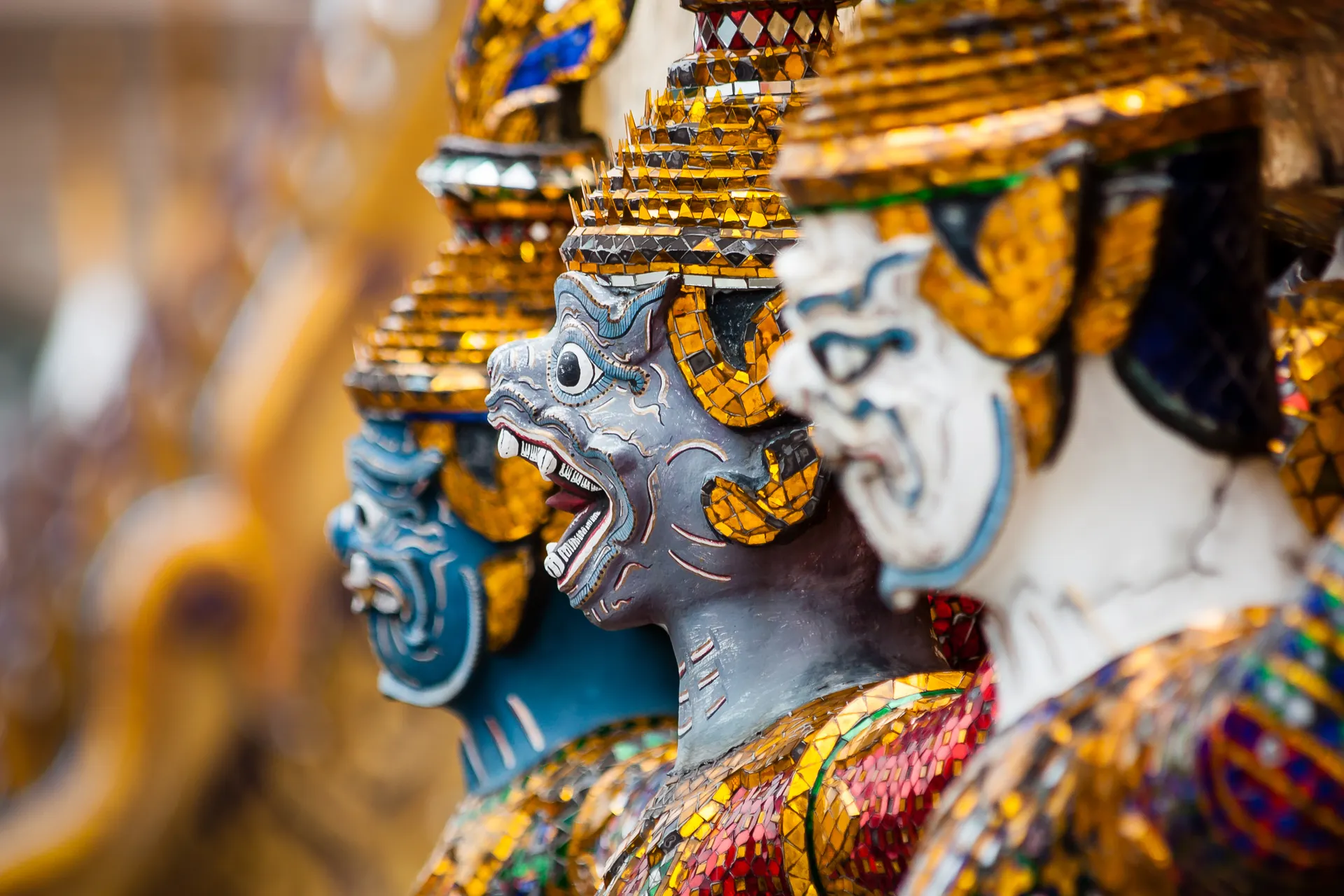 &Olives Thailand Chaing Kham Wat Phra Khaew