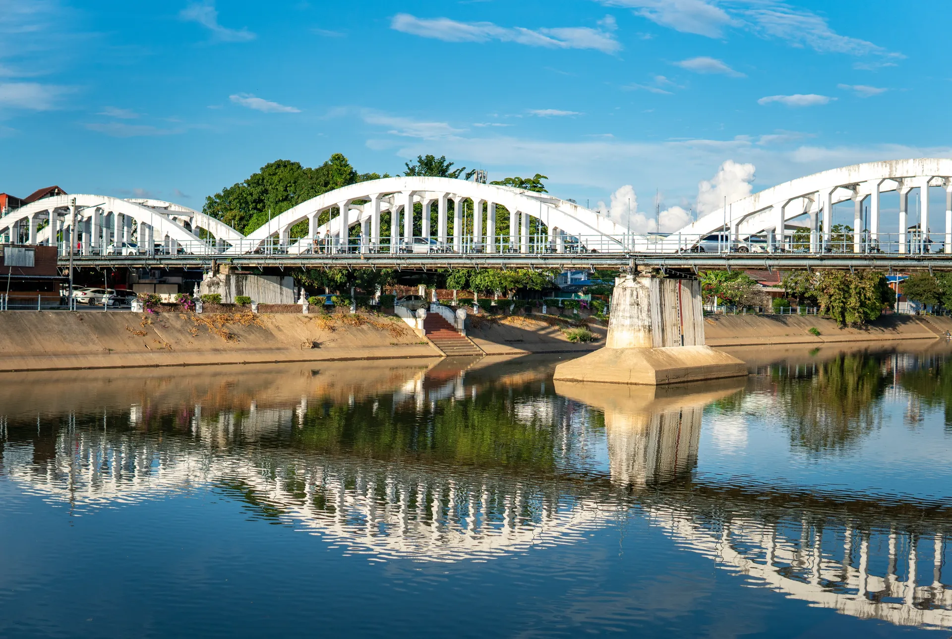 &Olives Thailand Brug Lampang