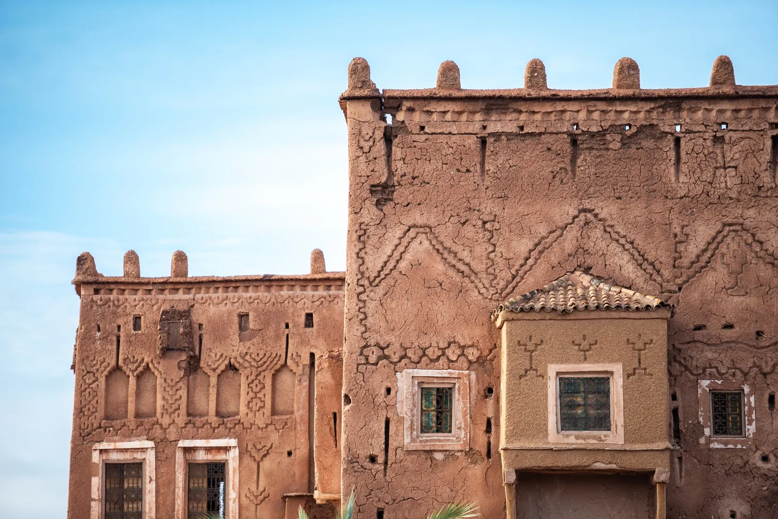 &Olives Morocco Taourirt kasbah na de stortregens die de stad Ouarzazate troffen