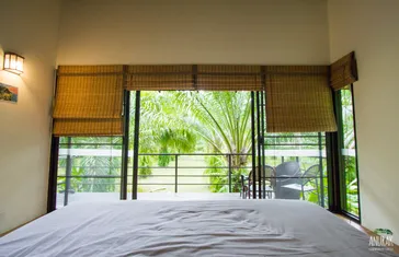 AndOlives-Thailand-KhaoSok-Anurak-Lodge-inroom